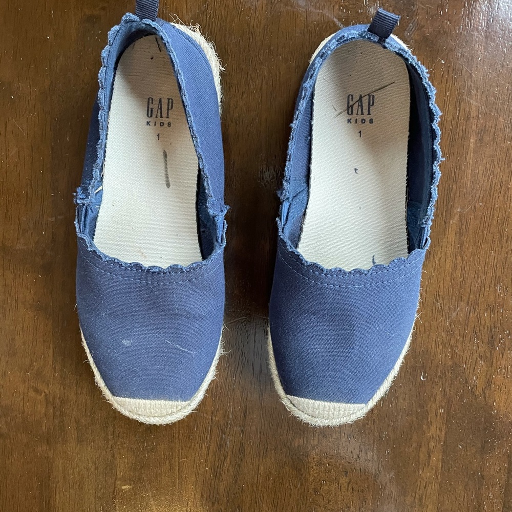 Gap Espadrilles - Picture 2 of 5